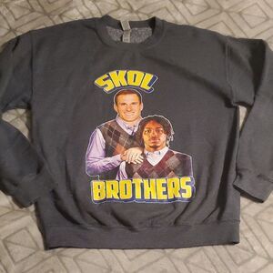Skol Brothers Cousins And Jefferson Long Sleeve Graphic Crewneck